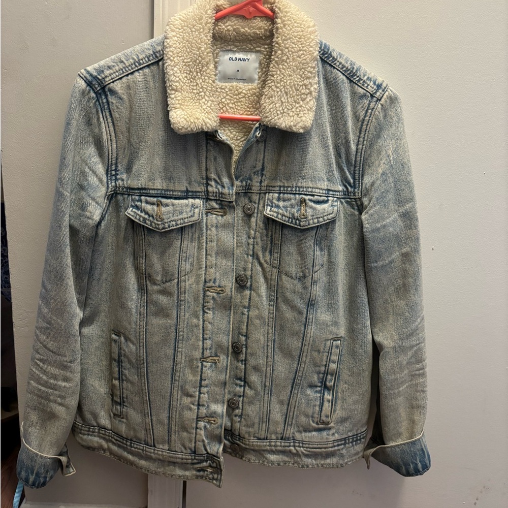 Old Navy Jean Jacket with fur side size M
